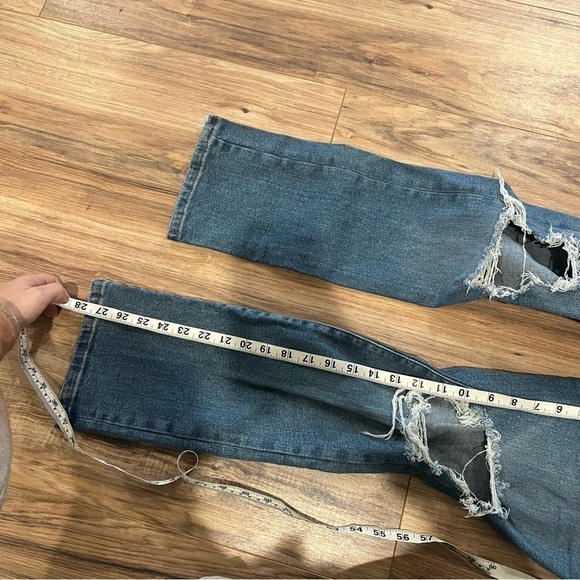 Good American Good Vintage Destroyed Jeans - Picture 9 of 12